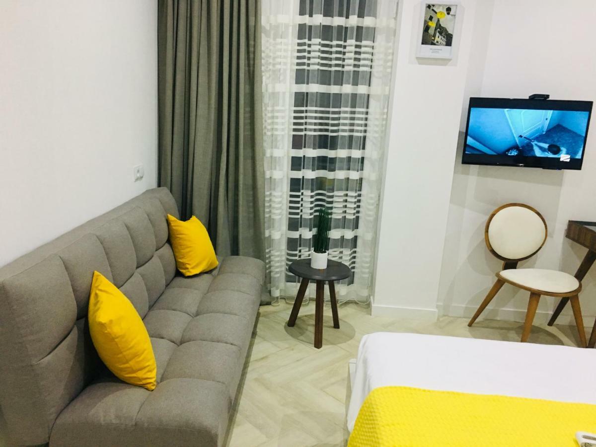 Yellow Room With Sea View Makhinjauri Dış mekan fotoğraf