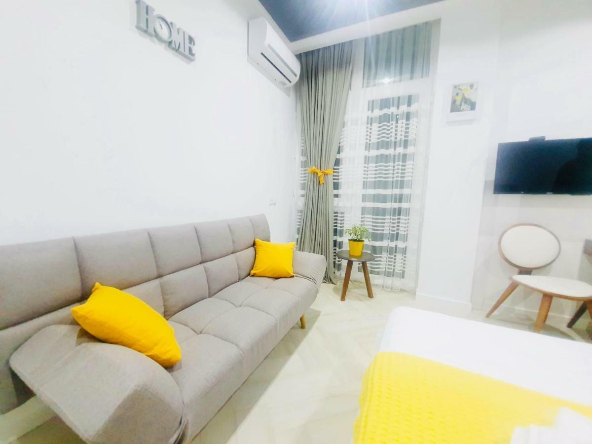 Yellow Room With Sea View Makhinjauri Dış mekan fotoğraf